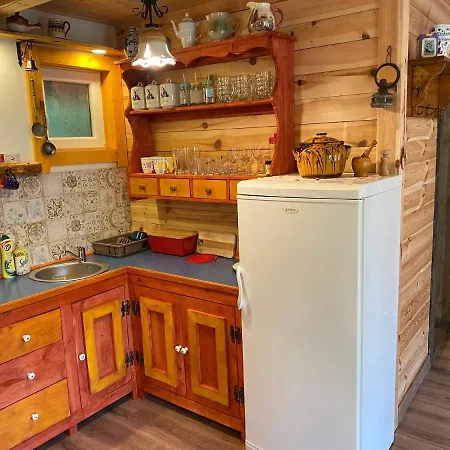 Brvnara Kraj Dunava Zelena Oaza Holiday home Banostor