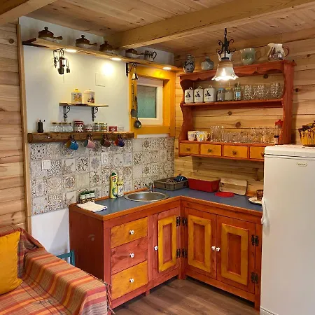 Brvnara Kraj Dunava Zelena Oaza 度假居