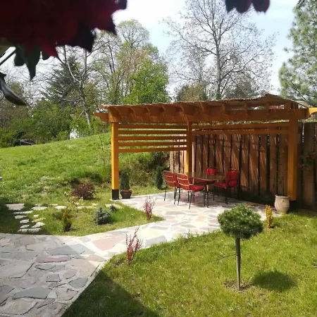 Brvnara Kraj Dunava Zelena Oaza Banostor