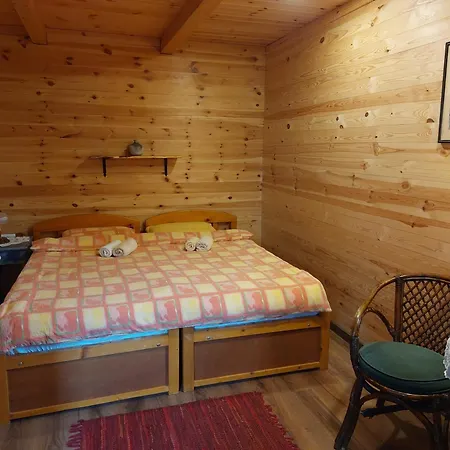 Brvnara Kraj Dunava Zelena Oaza