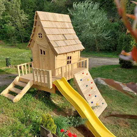 Brvnara Kraj Dunava Zelena Oaza 度假居